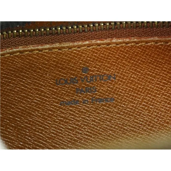 Authentic Louis Vuitton Jeune Fille Monogram Canvas Crossbody Bag - Picture 4 of 16